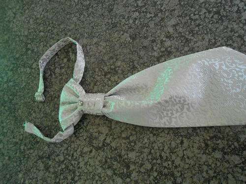 Mens silver clip on tie
